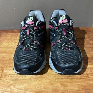 New Balance410 V4 Trail Running Hiking Shoes Women's Size 7 Pink Gray WT410BP4